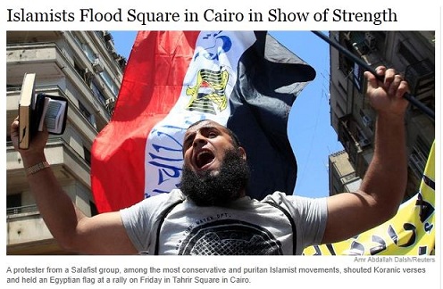 islamists flood square.JPG